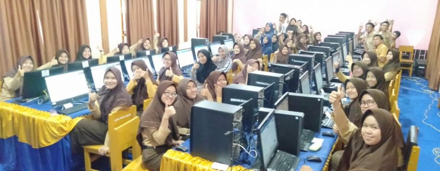 SMAN I Sungai Penuh Sekolah Berbasis Information and Communication Technologies (ICT)